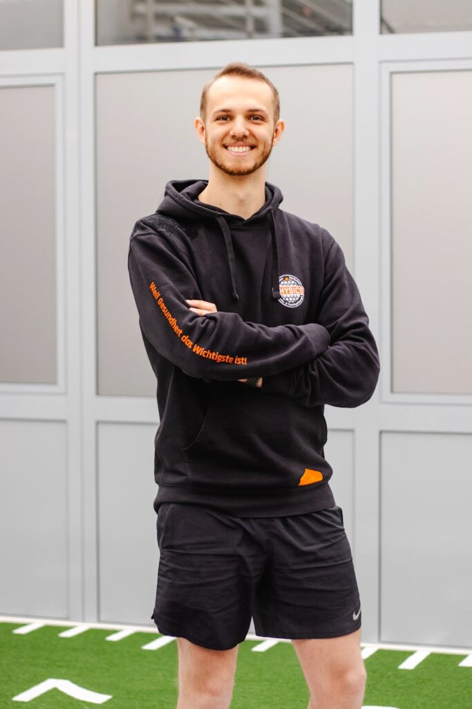 Benedikt Schröder - Sporttherapeut bei PHYSICS