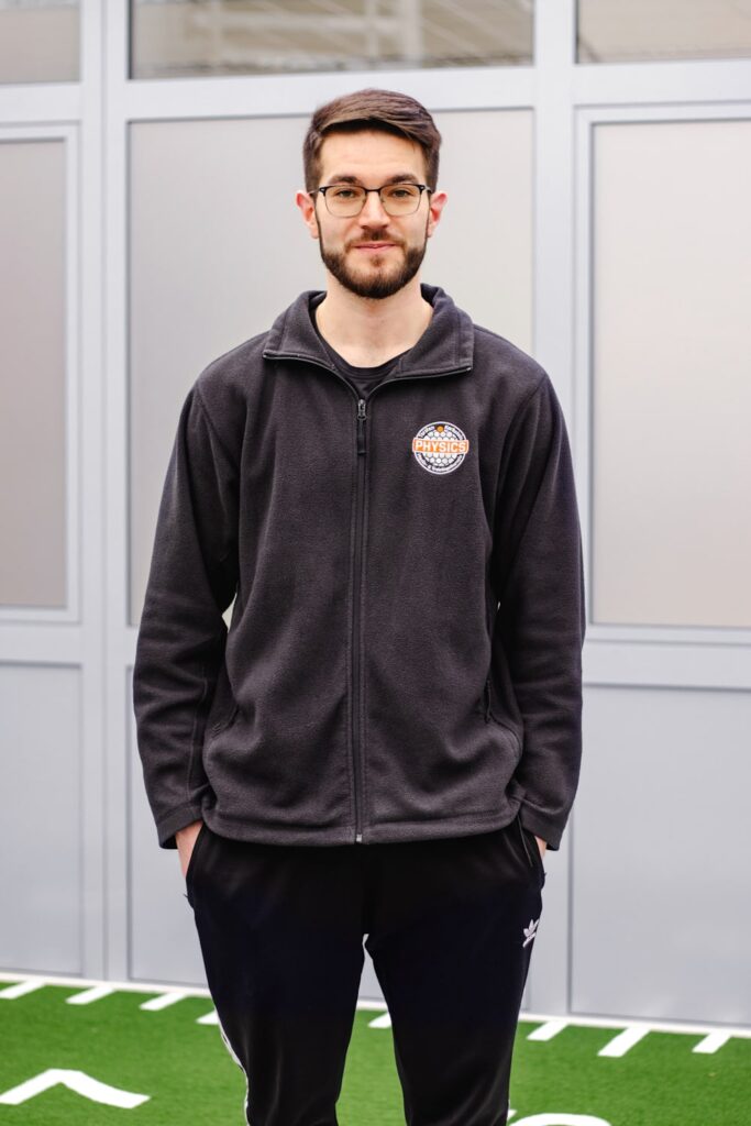 Dennis Tabacaru - Sport- und Fitnesskaufmann bei PHYSICS