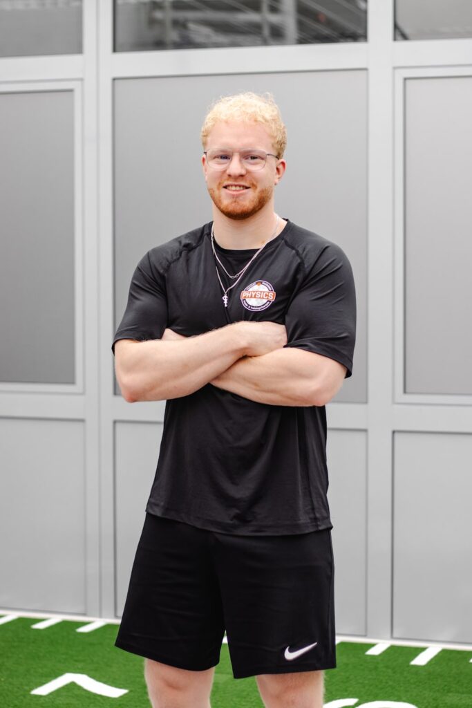 Jonas Schlender - Sporttherapeut bei PHYSICS