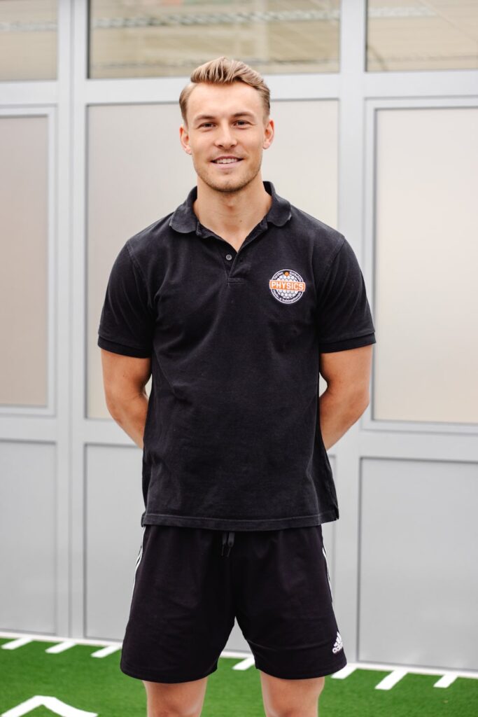 Stefan Scherhag - Sporttherapeut bei PHYSICS